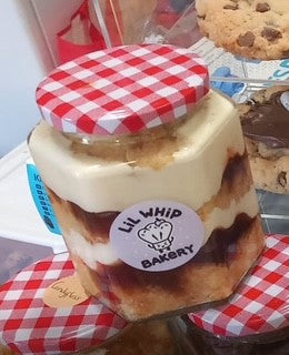 Victoria Sponge Cake Jar